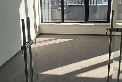 Spațiu comercial, de 146 mp, în Semicentral - 4