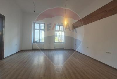 Spatiul pretabil  pentru o gama variata de activitati - 1
