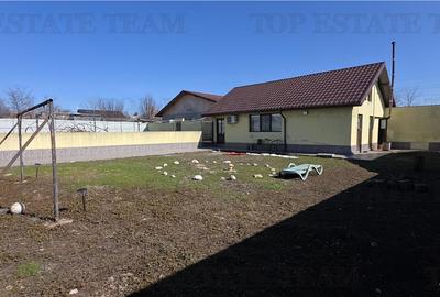 Casă cu 7 camere cu Teren 1662 Mp în Bărăitaru - 1