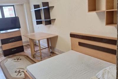 Apartament cu 2 camere decomandat, mobilat în Micro 20 - 5