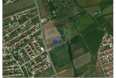 De vanzare teren intravilan 745 mp, Sanmartin - 2
