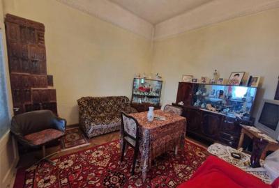 Ramnicu Valcea - Biblioteca Judeteana - casa - 3 camere - cu