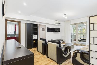 Apartament cu 3 camere semidecomandat în Militari