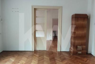 Casă cu 4 camere cu Canalizare în Lupeni - 7