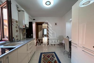 Apartament cu 2 camere semidecomandat în P-ța Unirii - 1