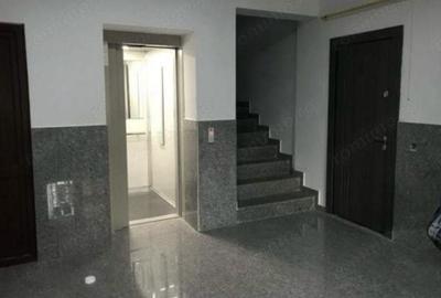 Garsonieră decomandată în Central - 2