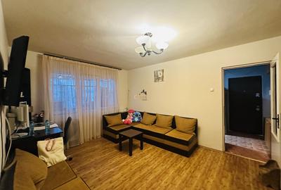 Apartament cu 3 camere semidecomandat, mobilat în Mănăștur