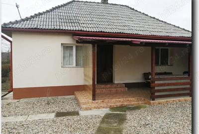 Casă cu Teren 1500 Mp în Roșiori - 9