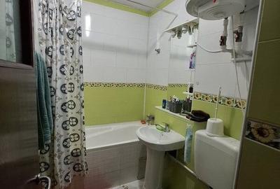 Apartament cu 2 camere semidecomandat, mobilat în Grivița