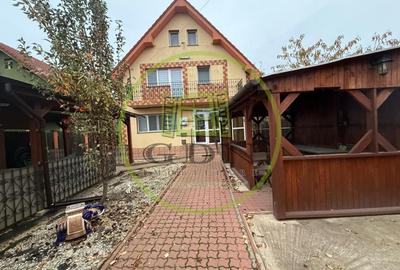 Casă individuală cu 4 camere cu Canalizare în Cârcea - 1