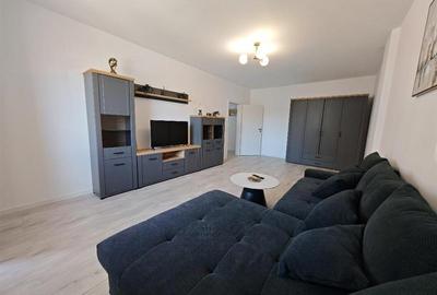 Apartament cu 2 camere decomandat, mobilat în Tractorul - 2