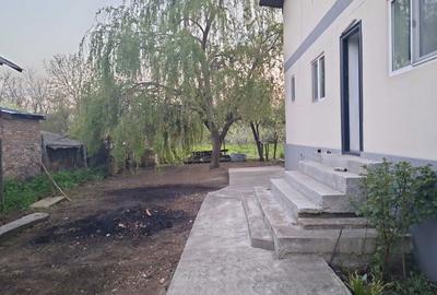 Casă cu 3 camere în Boteni - 3