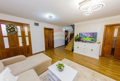 Casă cu 4 camere cu Teren 2900 Mp în Colțirea - 30