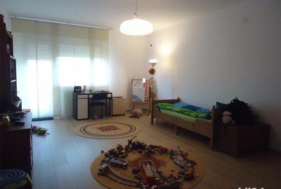 Casă cu 6 camere în Voluntari - 2