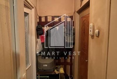 Apartament cu 4 camere semidecomandat, mobilat în Micro 15 - 17