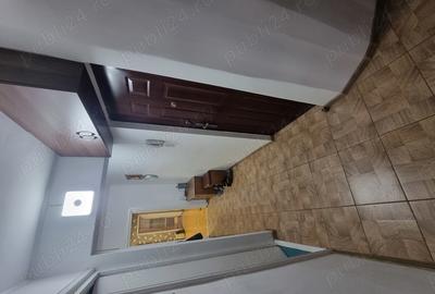 Vand apartament cu 4camere Nufaru - 3