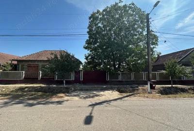 Casă cu 3 camere în Bicaci - 1