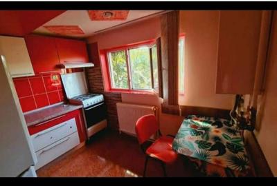 Garsonieră decomandată în Micro 20 - 2