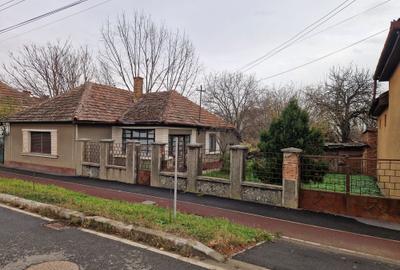 Casă cu 2 camere în Central - 1