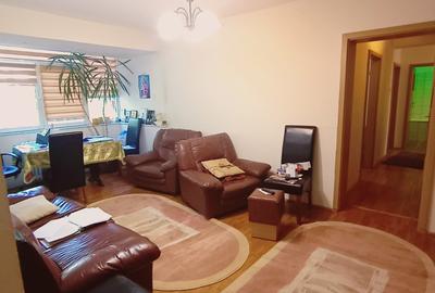 Apartament cu 4 camere semidecomandat în City Park Mall - 1