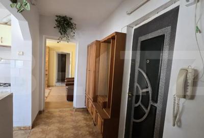 Apartament cu 3 camere semidecomandat în Micro 16 - 8