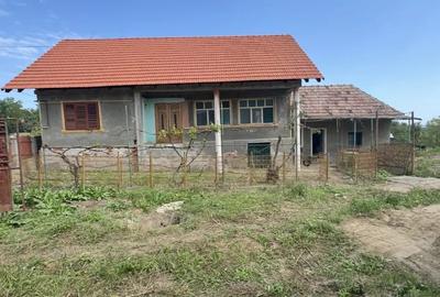 Casa de vanzare TEREN 3300mp cu toate utilitatiile - 1