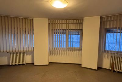 Apartament cu 3 camere decomandat în Unirii - 8