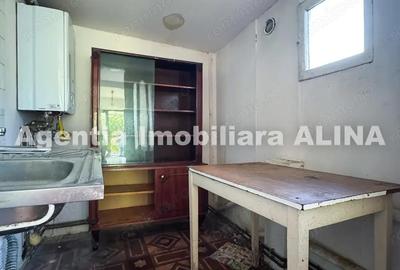 Casa si teren 858mp in Simeria Veche, zona centrala, Jud. Hunedoara. - 1