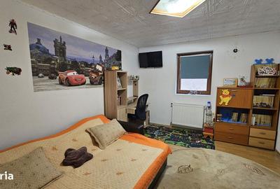 Casă cu 5 camere cu Teren 360 Mp în Central