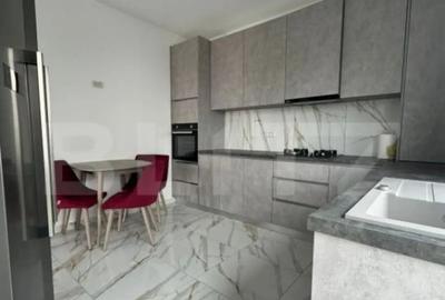 Casă cu 4 camere cu Teren 250 Mp în Central - 8