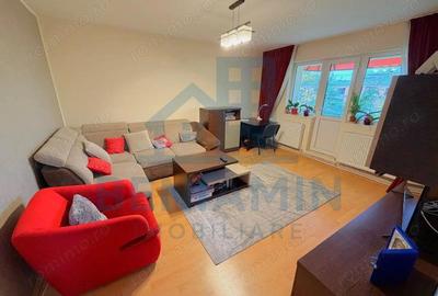 Apartament cu 3 camere decomandat în Calea București