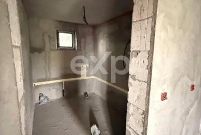 Casă cu 3 camere cu Teren 2857 Mp în Buzoești - 7