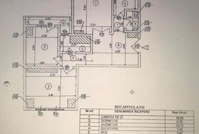 3 Camere de Vanzare situat chiar in  Piața Alba Iulia - 4