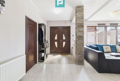 Casă modernă cu 2 corpuri, 5 camere în Pecica - 10