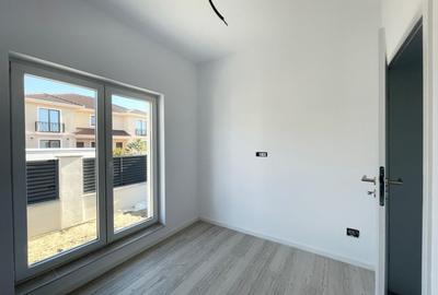 Duplex cu 4 camere cu Canalizare în Moșnița Nouă - 8