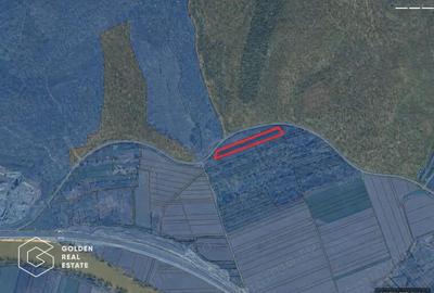 Teren de 3900 mp, în Central - 1