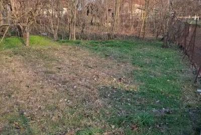 Casă cu Teren 1100 Mp în Central - 1