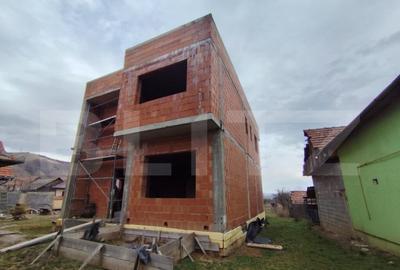 Casa individuala, 5 camere, 350 mp, zona Sard - 1