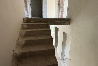 Oportunitate! Casa Semifinisata, 7 camere, 161mp, 3 minute de Floresti - 10