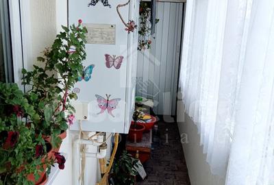 Apartament cu 2 camere decomandat în Micro 17 - 7