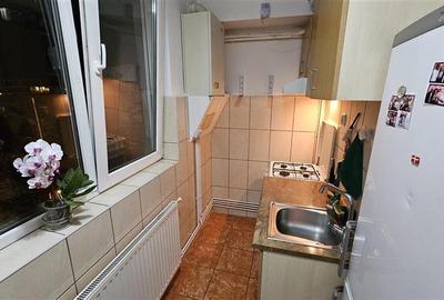 Garsonieră decomandată în Județean - 2