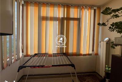 Apartament cu 3 camere decomandat în Nicolina - 7