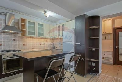 Apartament cu 3 camere decomandat, mobilat în Florilor - 16