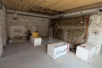 Casă cu 2 camere cu Teren 1600 Mp în Teaca - 8