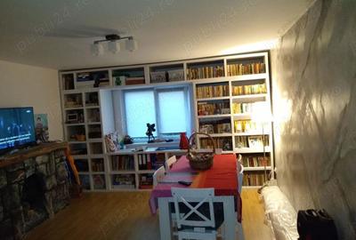 Casă cu 6 camere în Zărnești