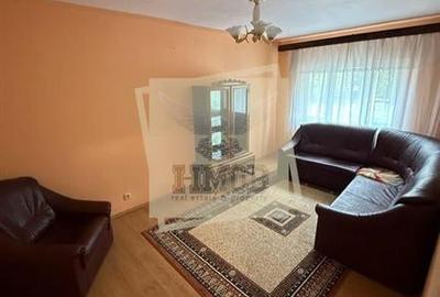Apartament cu 3 camere decomandat, mobilat în Vasile Aaron