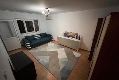 Apartament cu 3 camere decomandat, mobilat în Zimbru