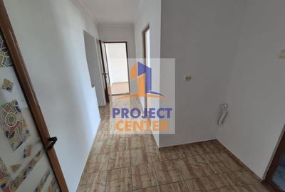 Apartament 4 camere Negru Voda, etaj 3, centrala termica
