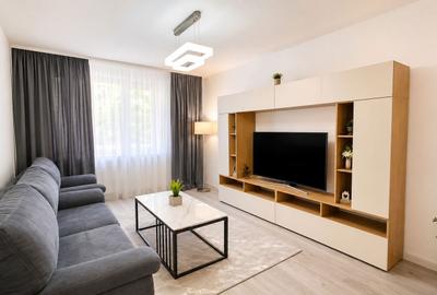 Apartament cu 2 camere decomandat în Central