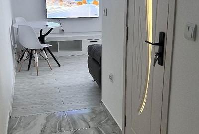 Apartament cu 3 camere decomandat în Central - 2